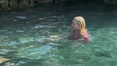 Ünlü yıldız Antik Kent Lymra'da yüzdü