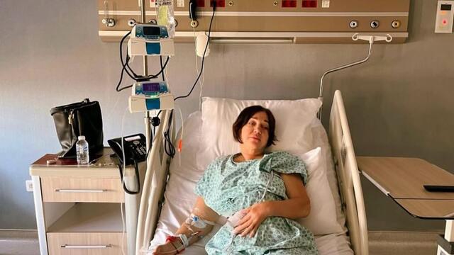 Ünlü şarkıcı kalp krizi geçirdi