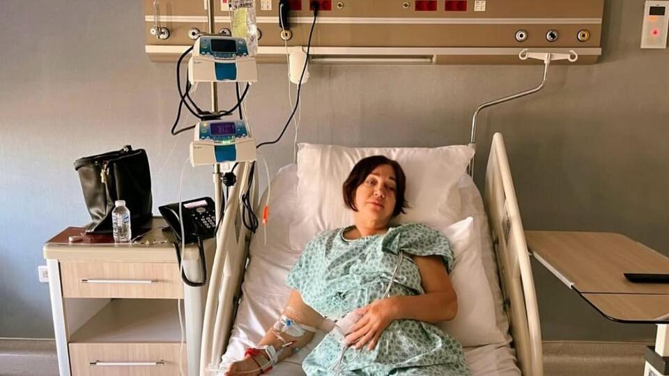 Ünlü şarkıcı kalp krizi geçirdi