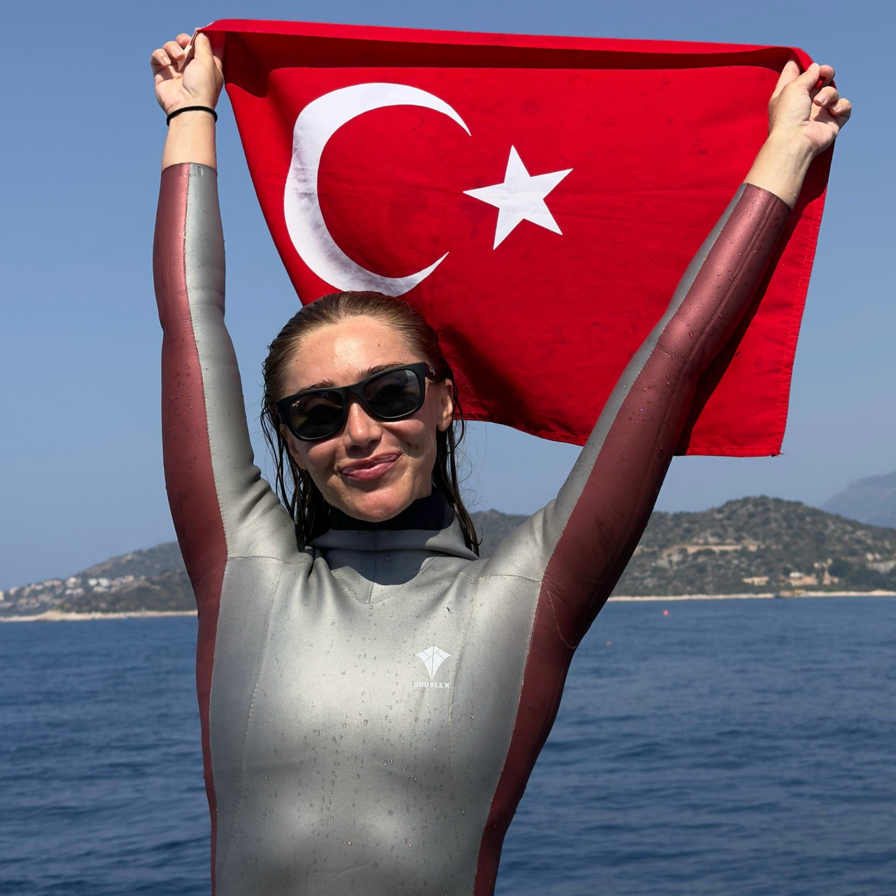 Şahika Ercümen'den 4 günde 4 altın madalya!