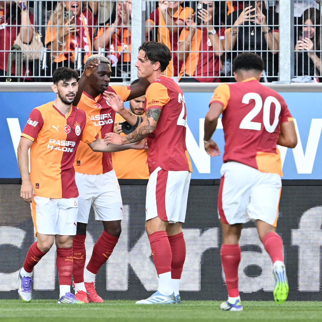 Galatasaray'da 2 gollü prova!