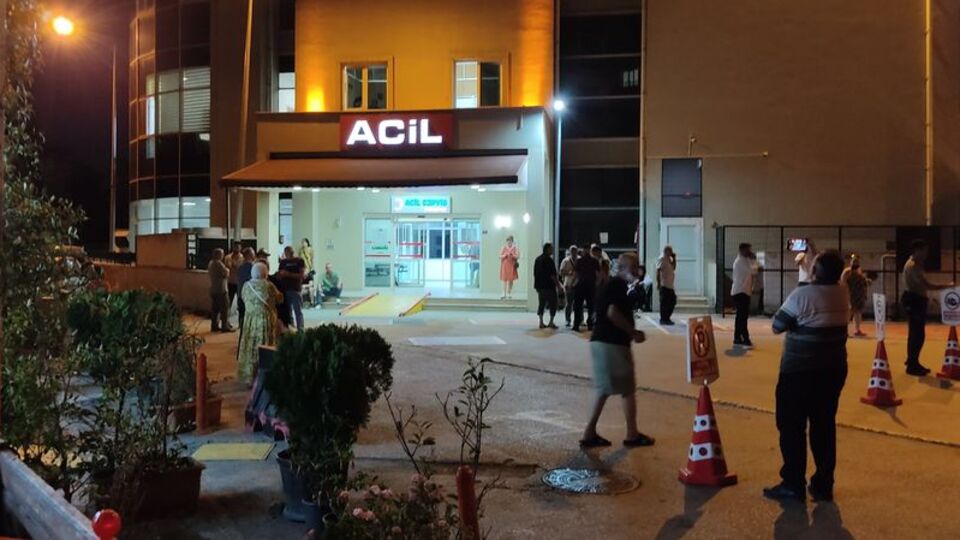 Düğün yemeğinden 100 kişi hastanelik oldu