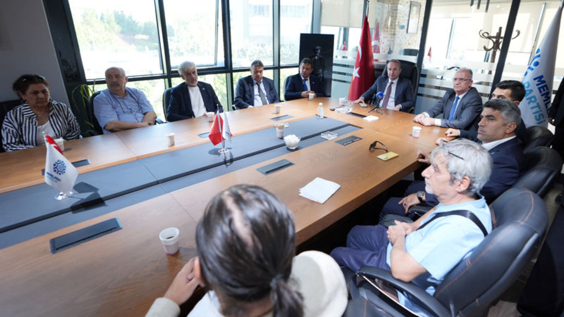 Memleket Partisi'nde Kapanma Gündemi: Kritik Toplantıda Neler Konuşuldu?