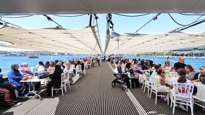 Sultangazili kadınlara Boğaz turu