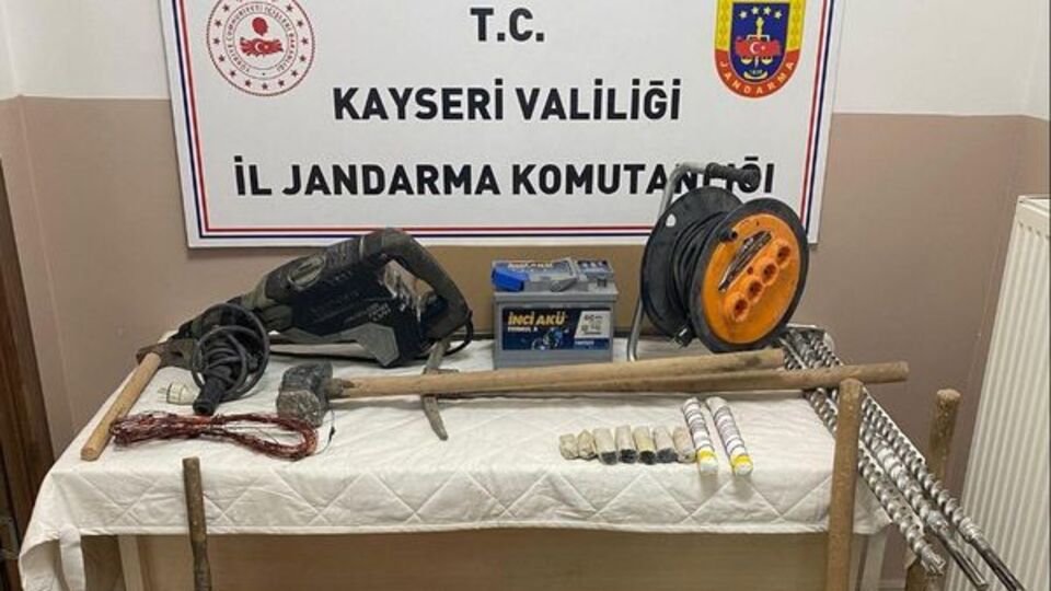Kayseri'de kaçak kazıya suçüstü