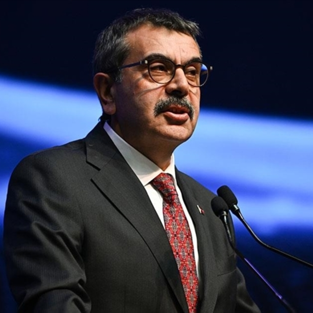 Bakan Tekin: Diyarbakır iddiası ahlaksızca