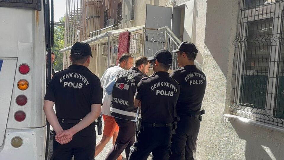 İBB soruşturmasında 8 şüpheli tutuklandı