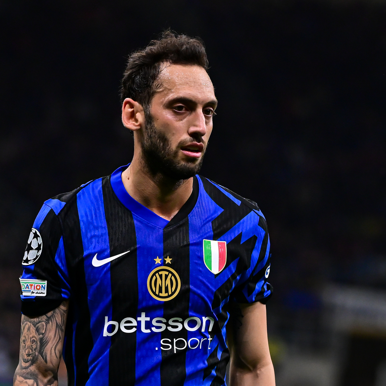 Hakan Çalhanoğlu'nun menajeri son noktayı koydu!