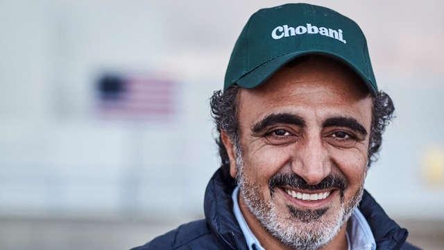 Fenerbahçe'ye sponsorluğu ile gündeme gelen Hamdi Ulukaya kimdir?