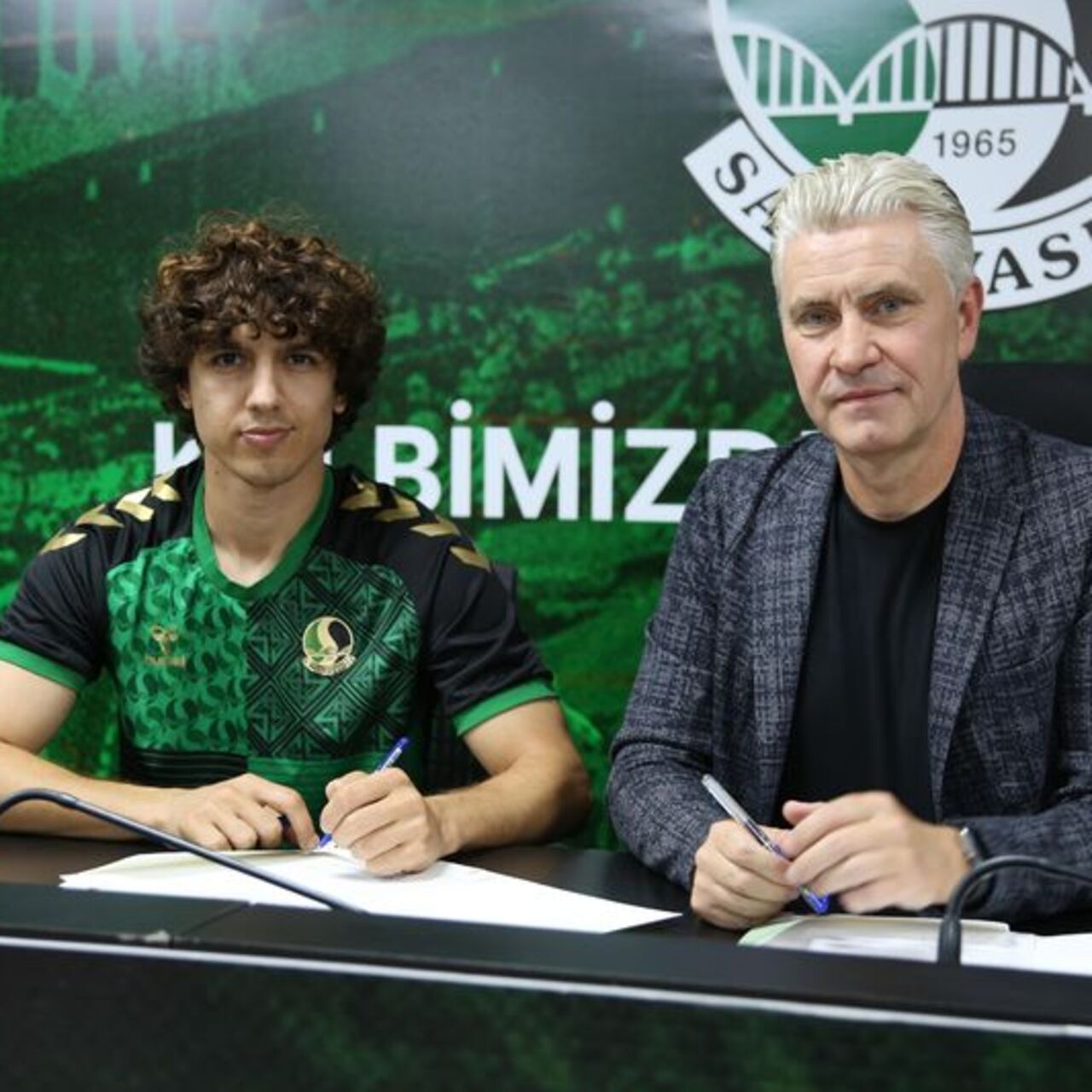 Emre Demir, Sakaryaspor'da!