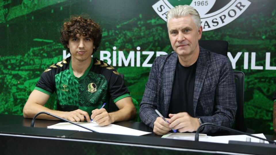 Emre Demir, Sakaryaspor'da!