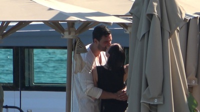 Şarkıcı - oyuncu aşkı