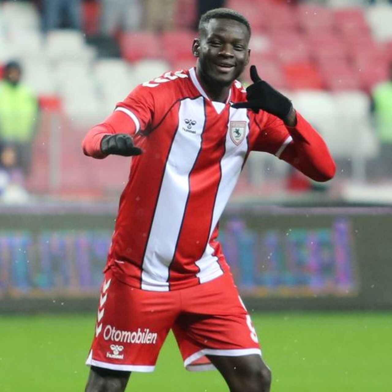 Samsunspor, Mouandilmadji ile sözleşme uzattı!