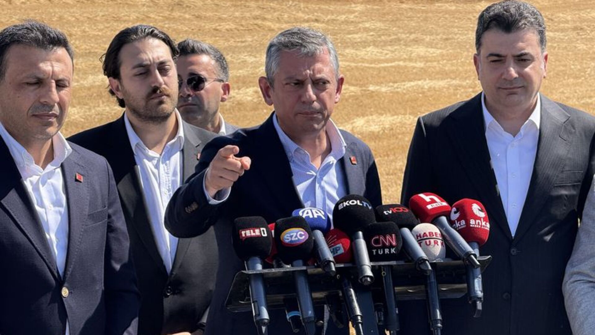 Özgür Özel'den Çarpıcı Açıklamalar: İmamoğlu ve Terörle Mücadele Komisyonu Hakkında Şok İfadeler!