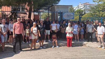 İzmir'de iki okulun birleştirilmesine tepki