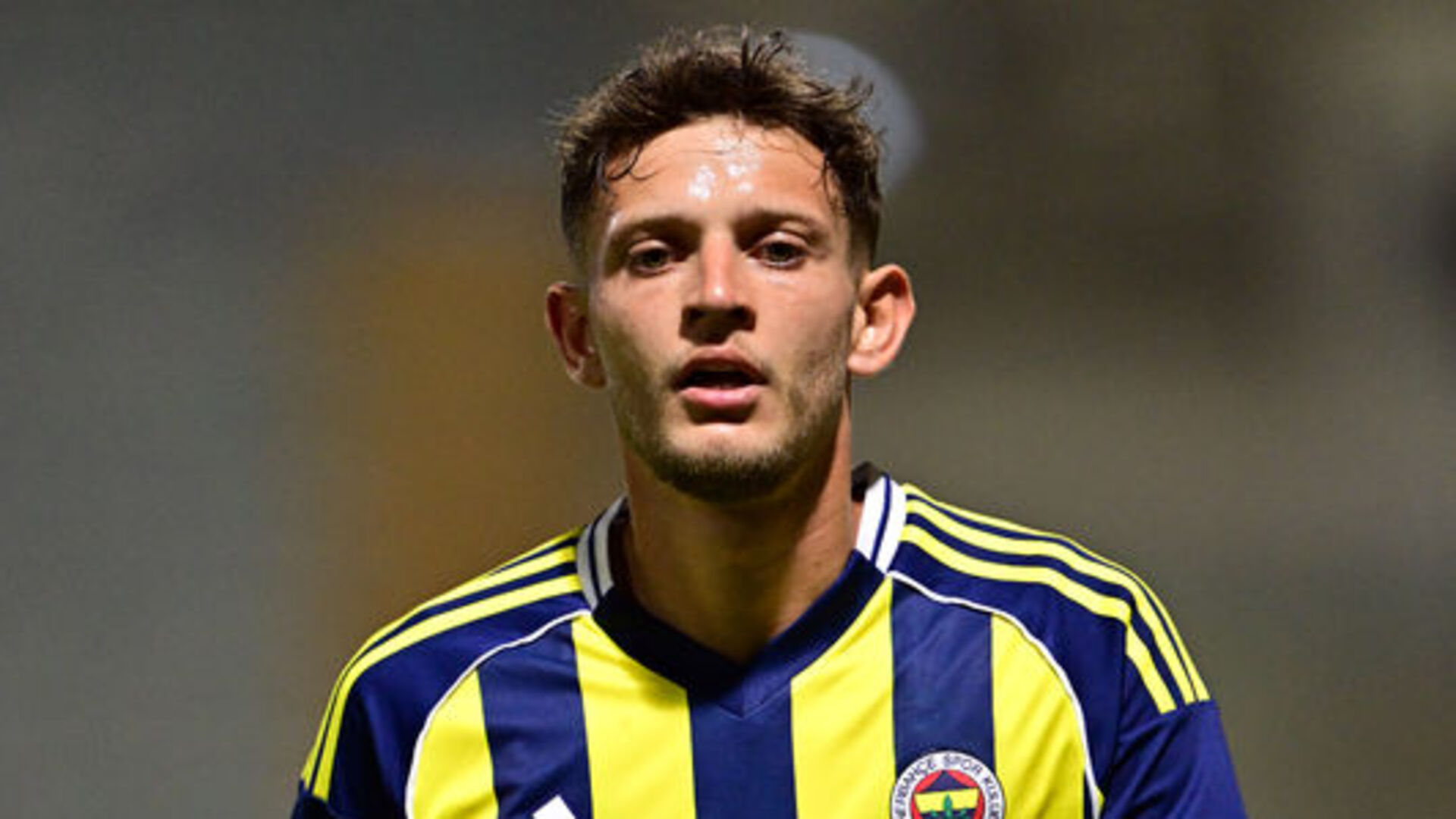 Sebastian Szymanski Feyenoord'da Fırtına Gibi Esiyor! Polonyalı Yıldızdan Kritik Açıklamalar