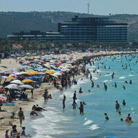 Çeşme'nin 10 günlük suyu kaldı