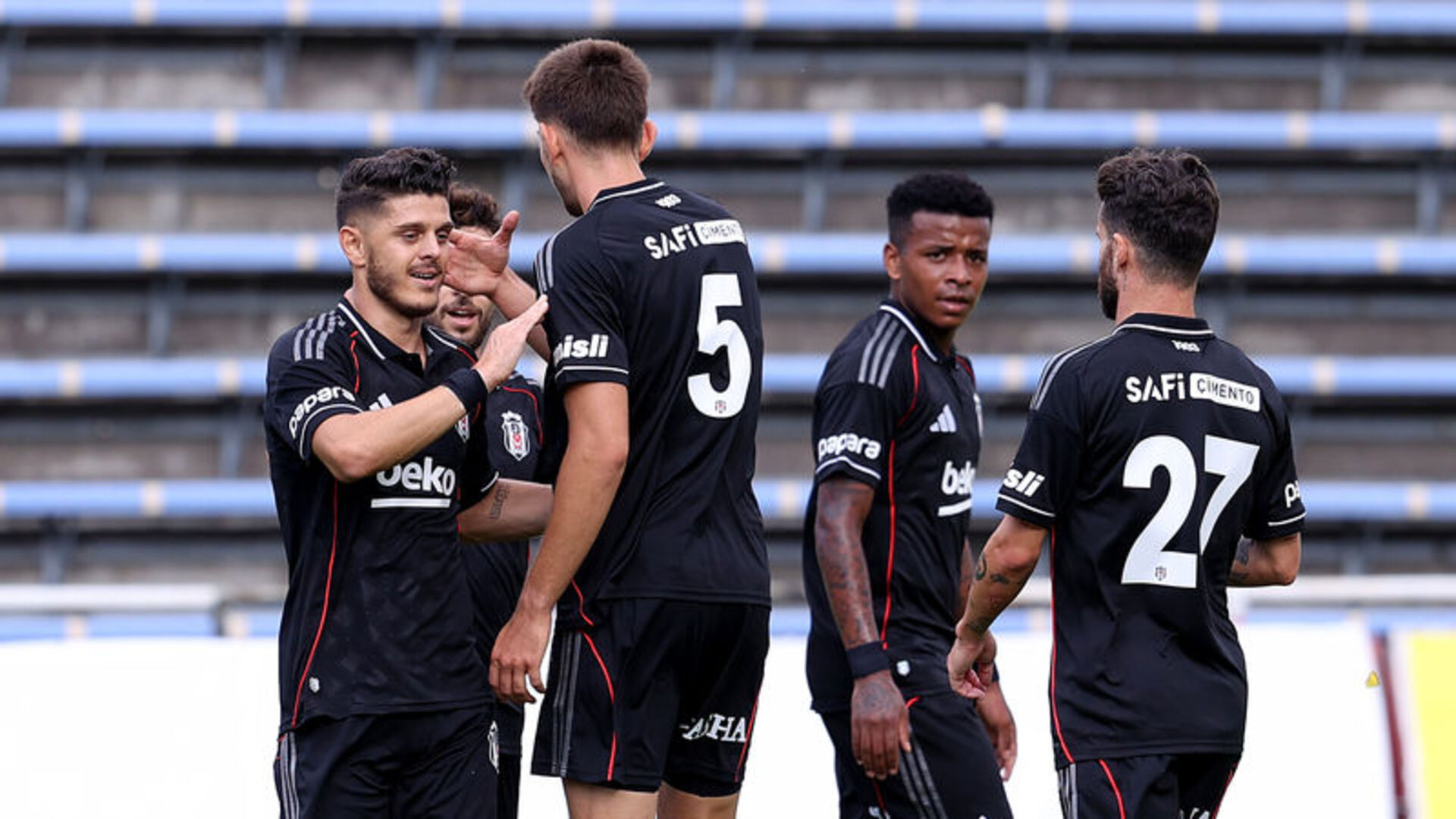 Beşiktaş - Shakhtar Maçında Solskjaer'in Muhtemel 11'i: Taraftarları Şaşırtacak İsimler!