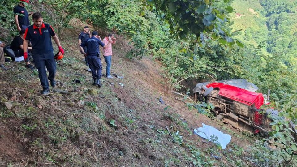 Fındık işçilerini taşıyordu: 1 ölü, 9 yaralı