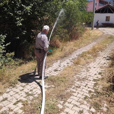 Çorum'da köylere yangın hortumu dağıtılıyor