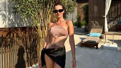 Tatil pozlarını paylaştı