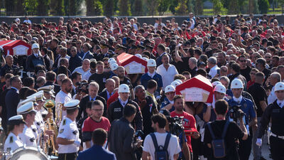 Türkiye orman şehitlerini uğurladı