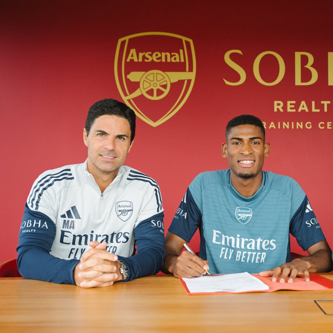 Arsenal'dan stopere takviye!