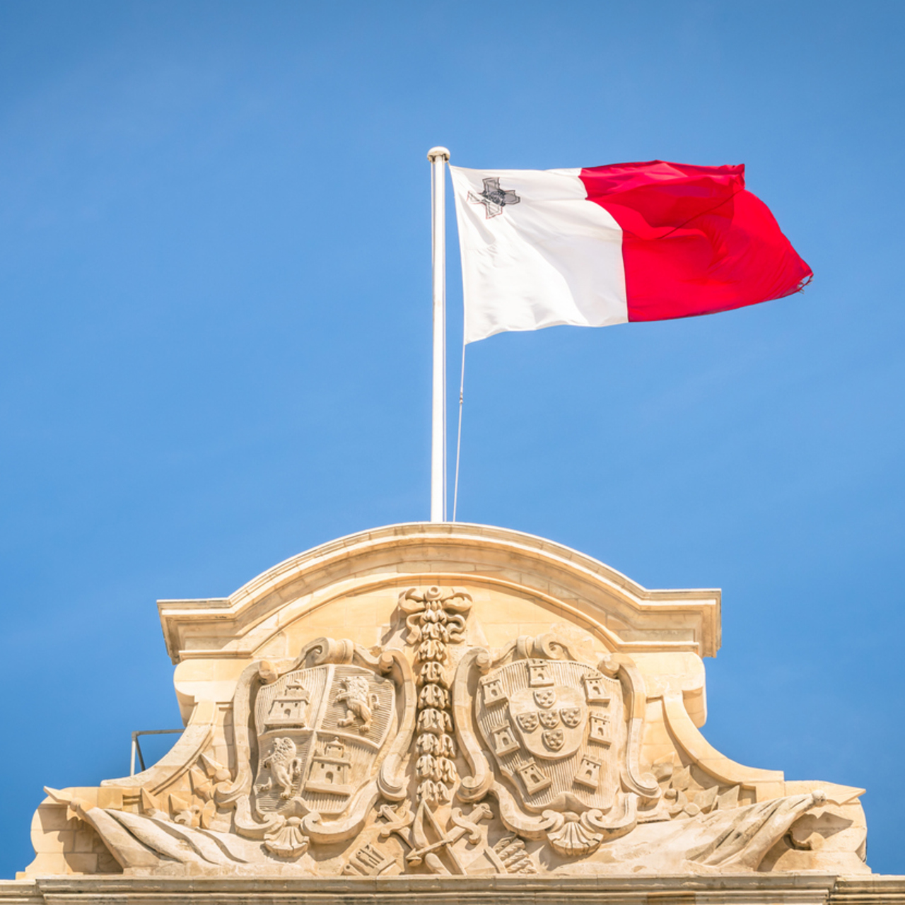 Malta bayrağı nedir?