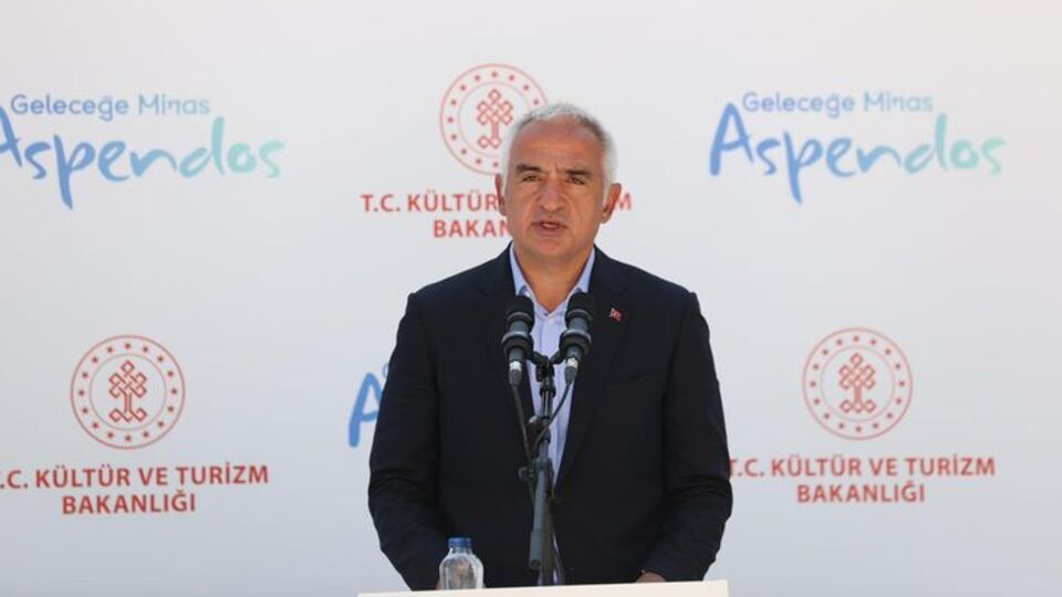 Bakan Ersoy duyurdu! Aspendos'ta yeni keşifler...