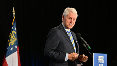 Epstein için hazırlanan defterde Clinton detayı