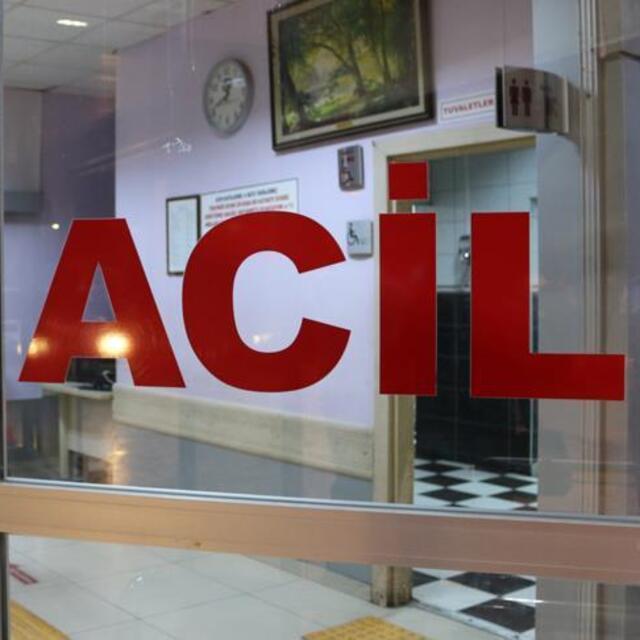 Kamyonunu kontrol ederken başka kamyonun altında kaldı