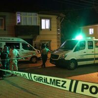 Eve döndüğünde 2 cansız bedenle karşılaştı