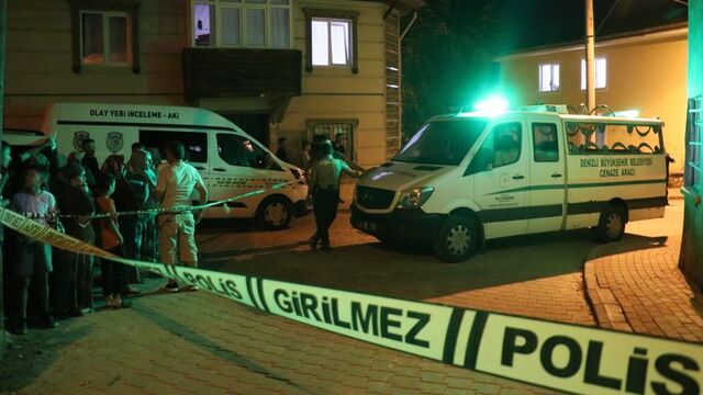 Eve döndüğünde 2 cansız bedenle karşılaştı