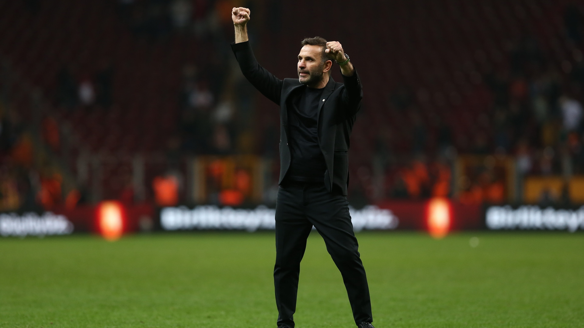 Okan Buruk'tan Bomba Açıklama: Transfer ve Ayrılık Detayları!