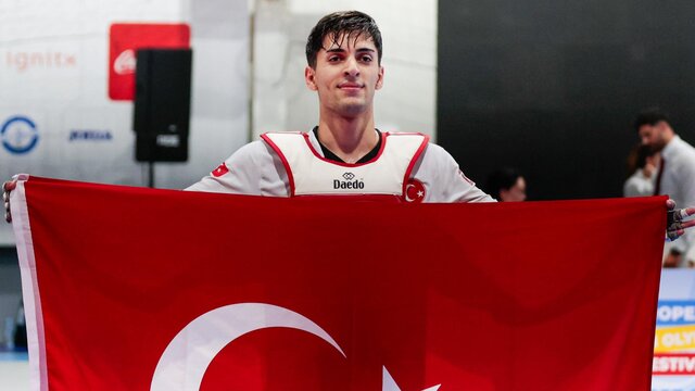 Buğra Coşgungönül'den altın madalya!