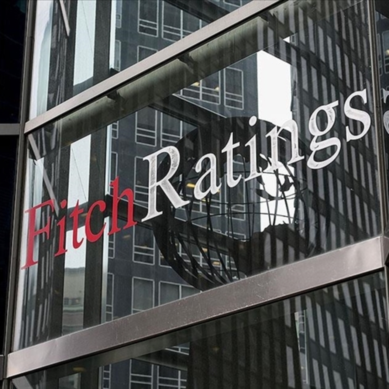 Fitch Türkiye'nin kredi notunu teyit etti