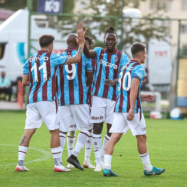 Trabzonspor, Ümraniye'yi rahat geçti!