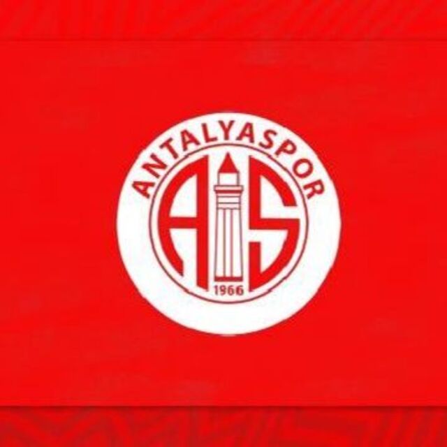 Antalyaspor'dan 8 imza birden!