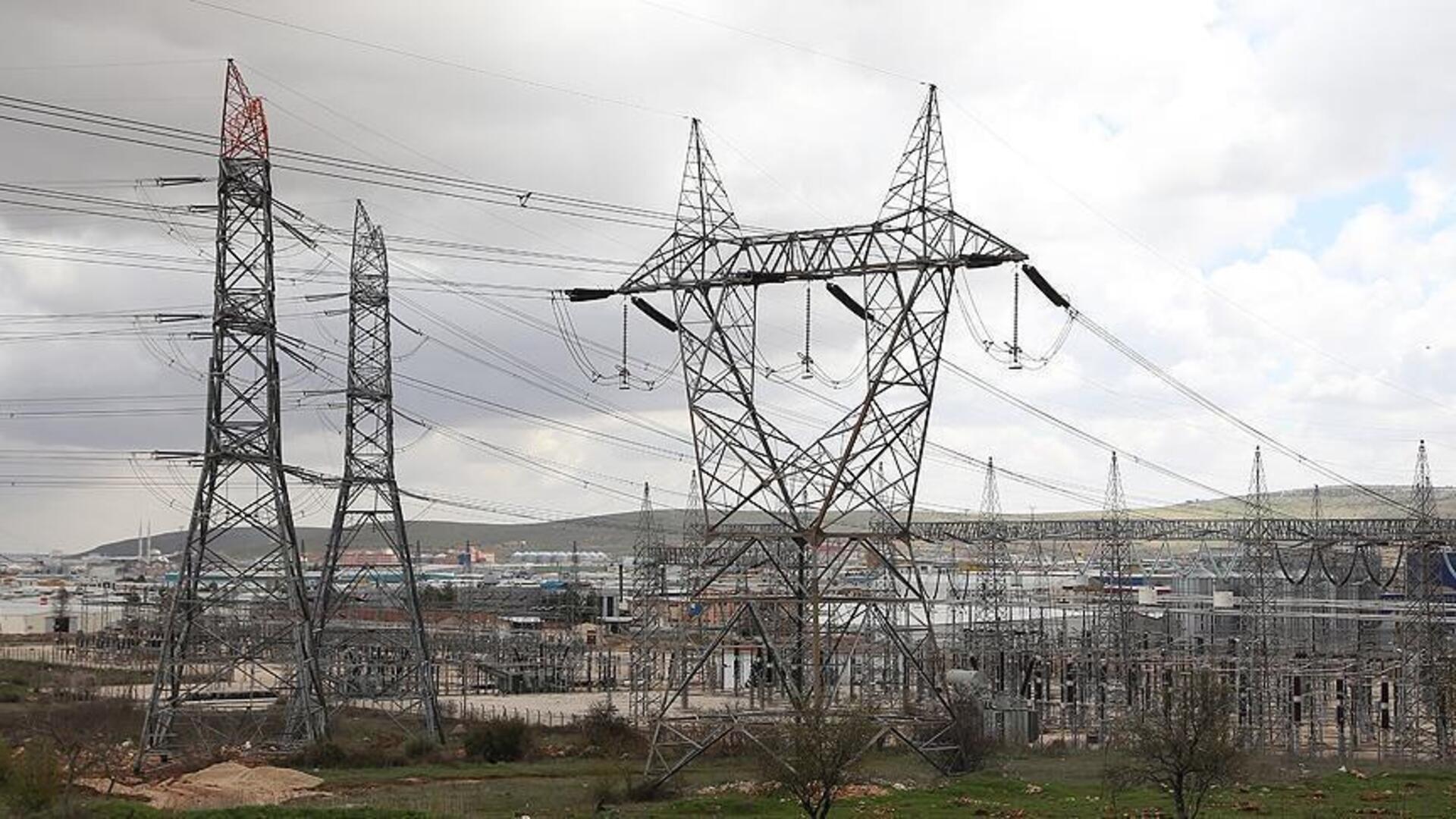 İstanbul'da Elektrik Kesintisi Ne Zaman Sona Erecek? BEDAŞ ve AYEDAŞ'tan Kritik Açıklama!