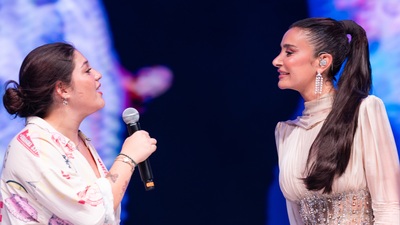 Sıla'dan Nazlı'yla jest