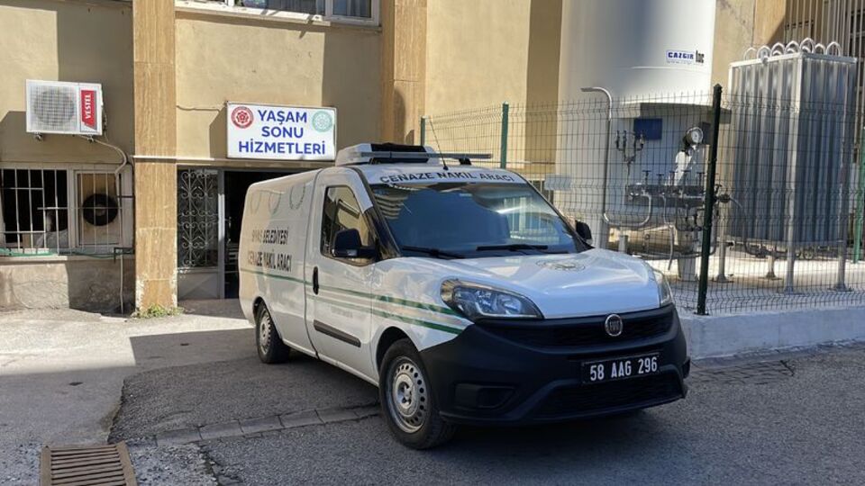 Sivas'ta keneye bir kurban daha