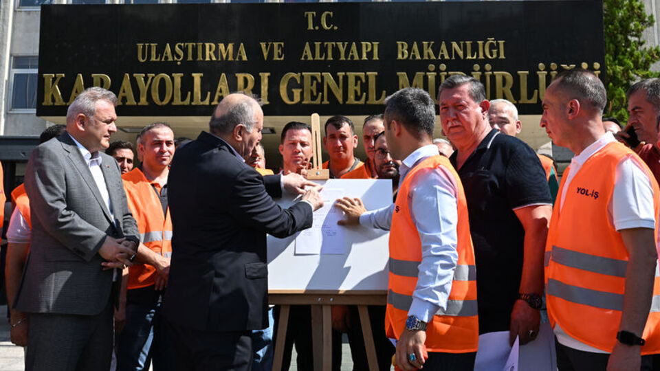 Kamu işçisi grev kararını astı