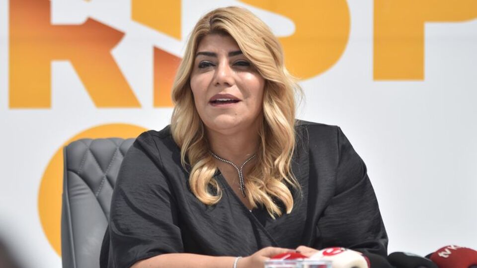 Kayserispor'da eski yönetime 69 milyonluk vergi haczi