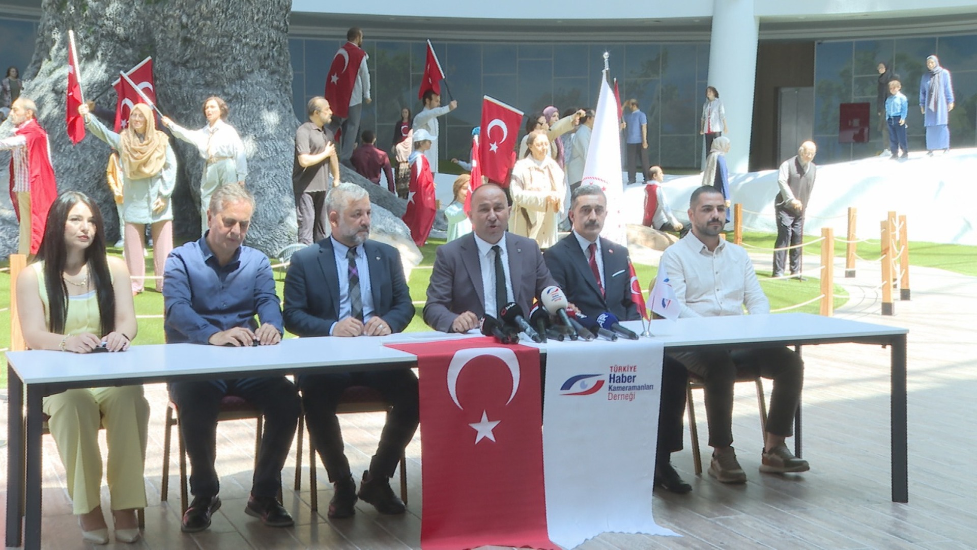 Habertürk'e Çifte Onur! Kameramanlar Derneği'nden 2 Büyük Ödül