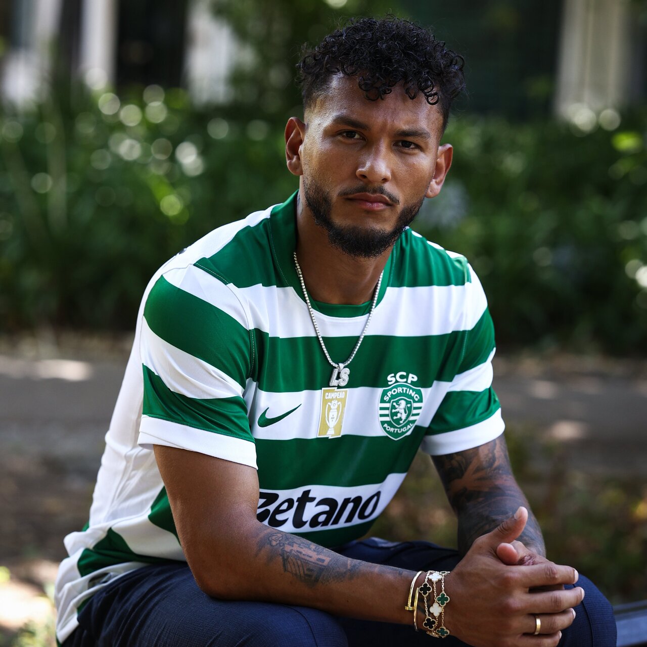Sporting, Luis Suarez'i transfer etti!