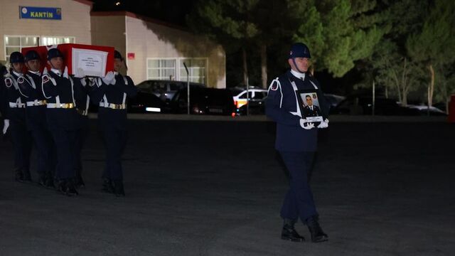 Kayalık bölgede yaralanan uzman çavuş şehit oldu