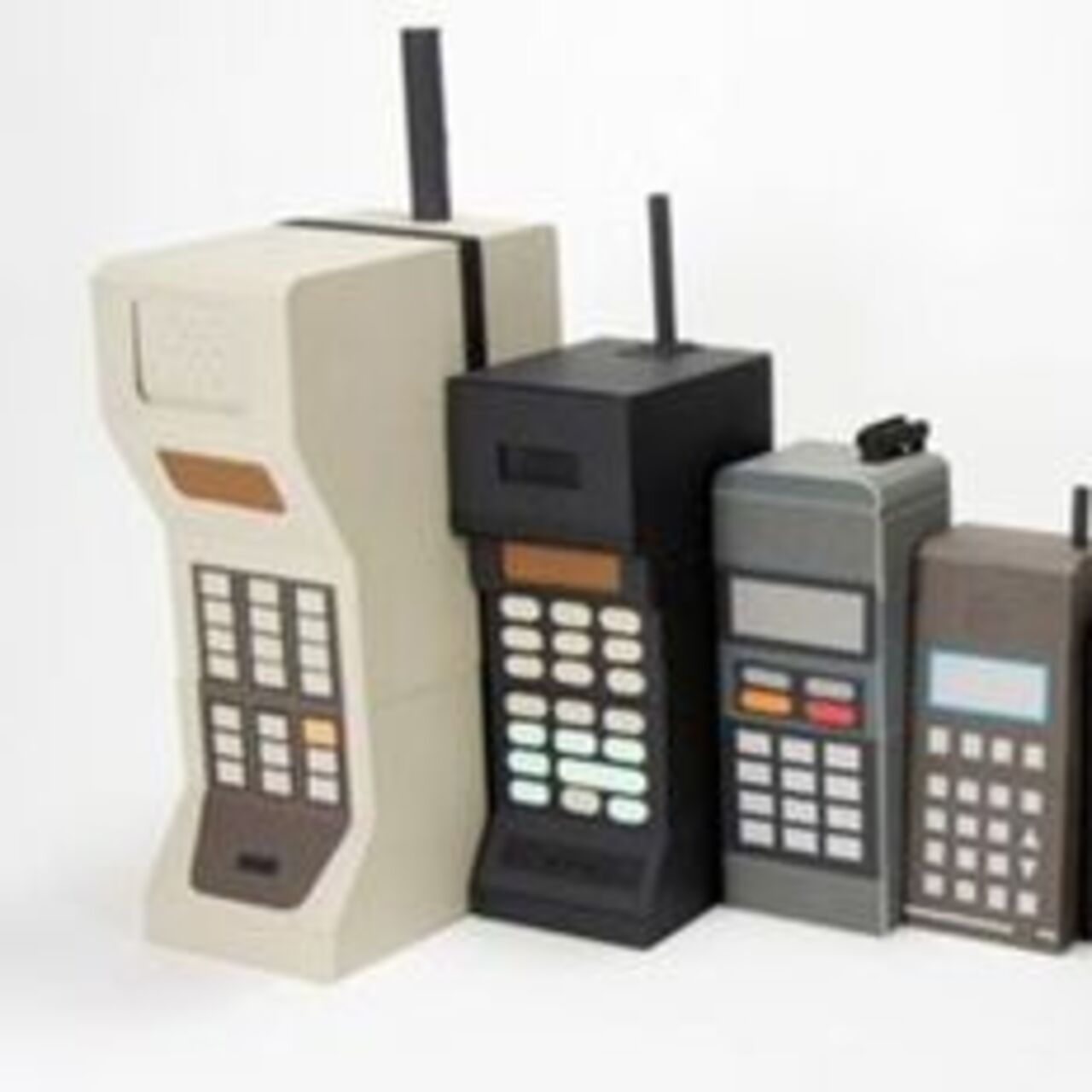 Cep telefonunu kim icat etti?