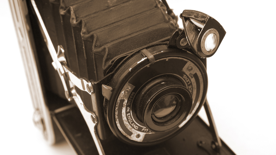 Fotoğraf makinesini kim icat etti?