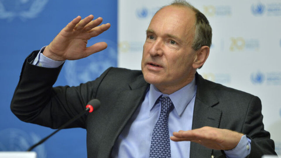 İnterneti kim icat etti?