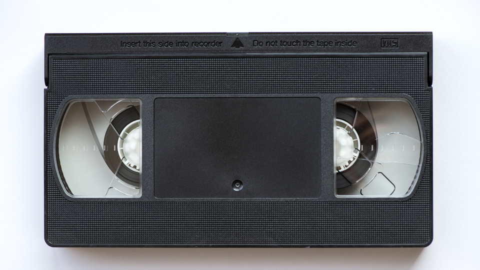 Kaseti kim icat etti?